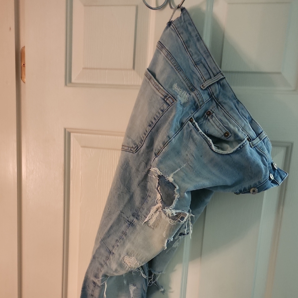 Distressed Light Blue Jeans